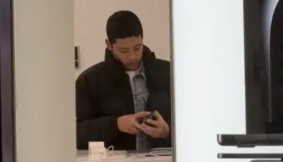 娱乐大佬八卦吃瓜,大佬八卦，吃瓜群众狂欢时刻